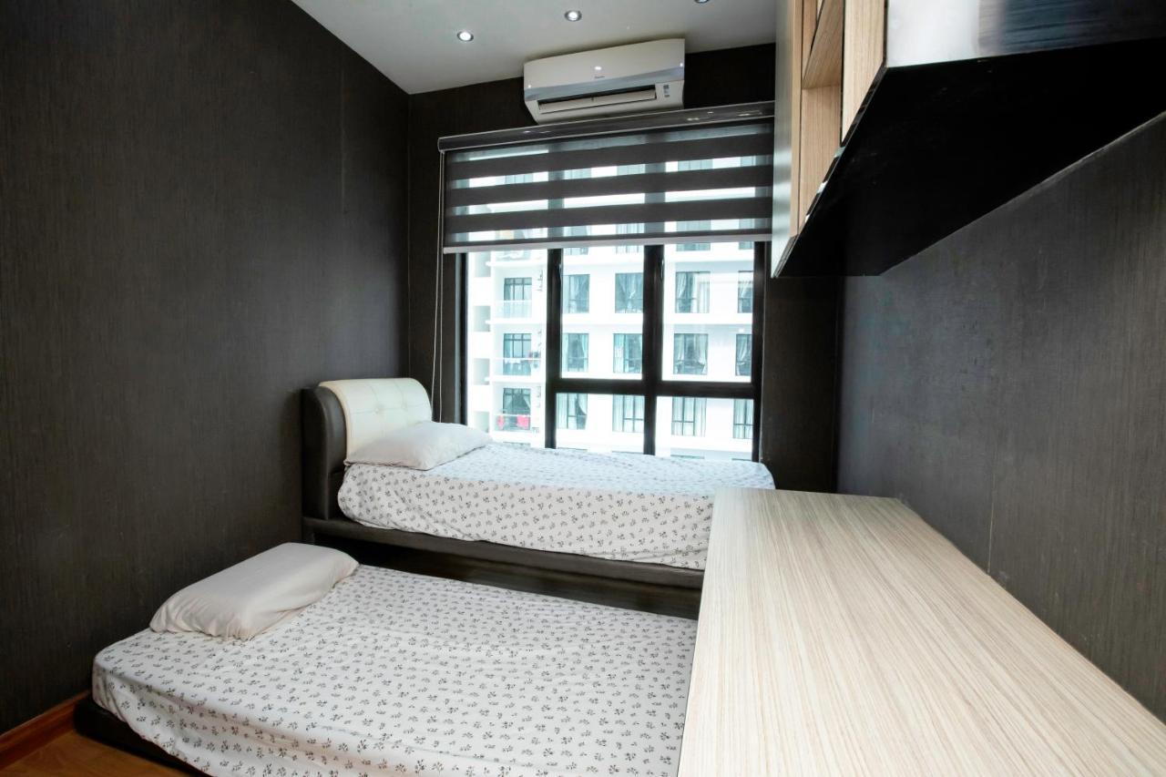 The Platino 2br Paradigm Mall Jb Wifi Netflix #near Sutera Mall Apartemen