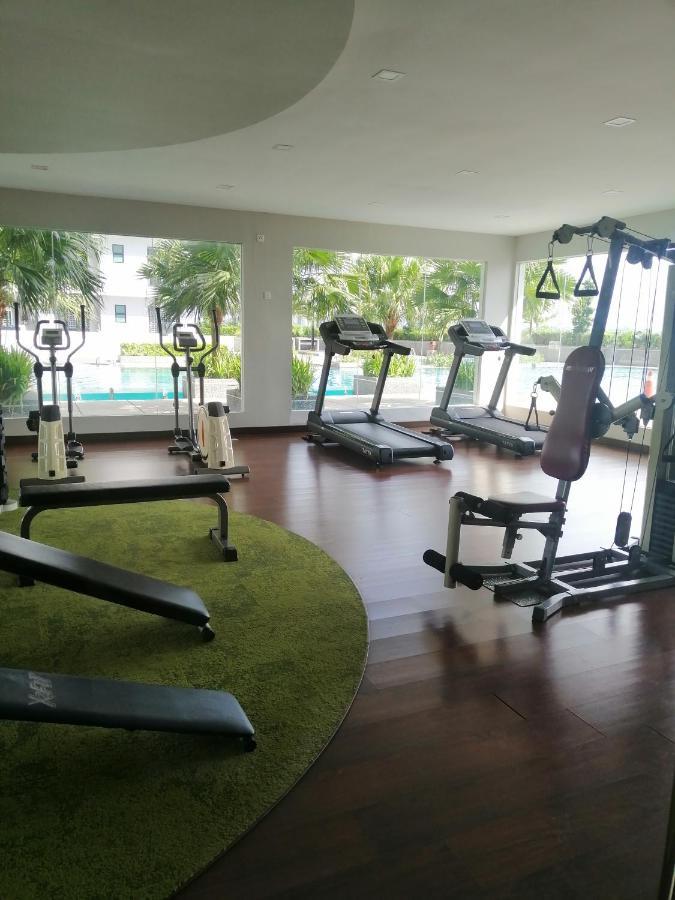 Apartemen The Platino 2br Paradigm Mall Jb Wifi Netflix #near Sutera Mall Johor Bahru